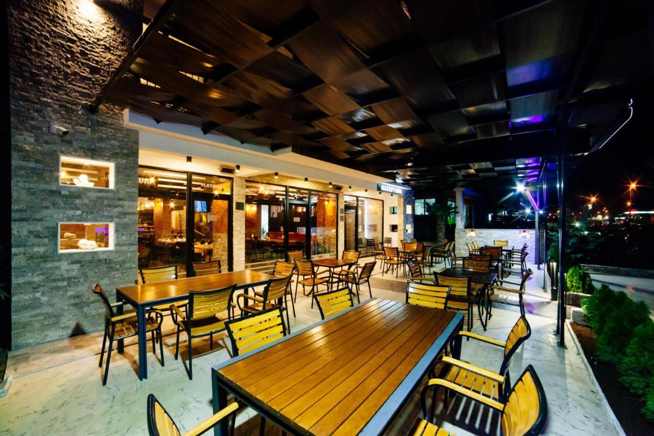 Hotel Platinum Ulcinj Exterior foto